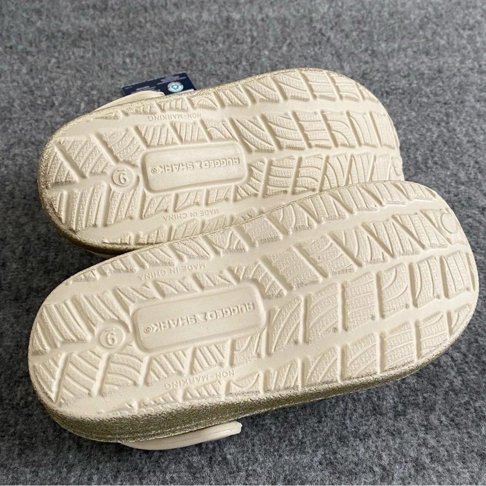 Rugged Shark Girls Shoes Size 9 Washable Floatable Comfortable Gold‎ Slip On New